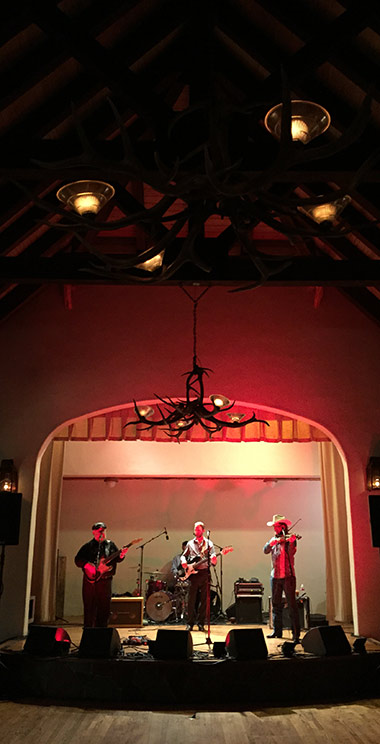 041815_red_and_the_boys.jpg