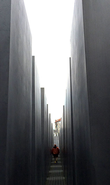 052215_jewish_memorial.jpg